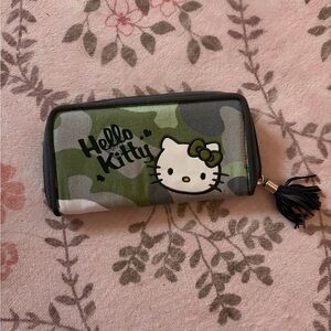 Hello Kitty Camouflage Wallet with Tassel